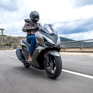 Grupo 5 | Scooter 300cc